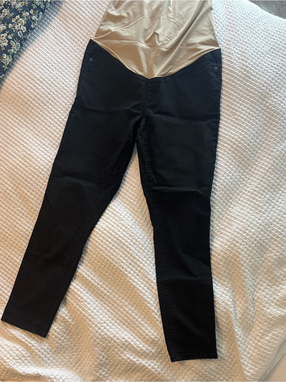 Black maternity jeans